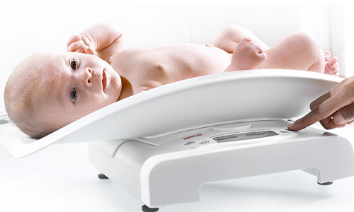 How-Medical-Professionals-Can-Measure-A-Babys-Breast-Milk-Intake